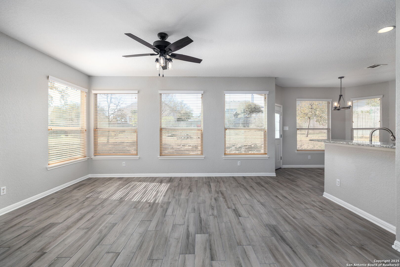22407 Sierra Blanca
