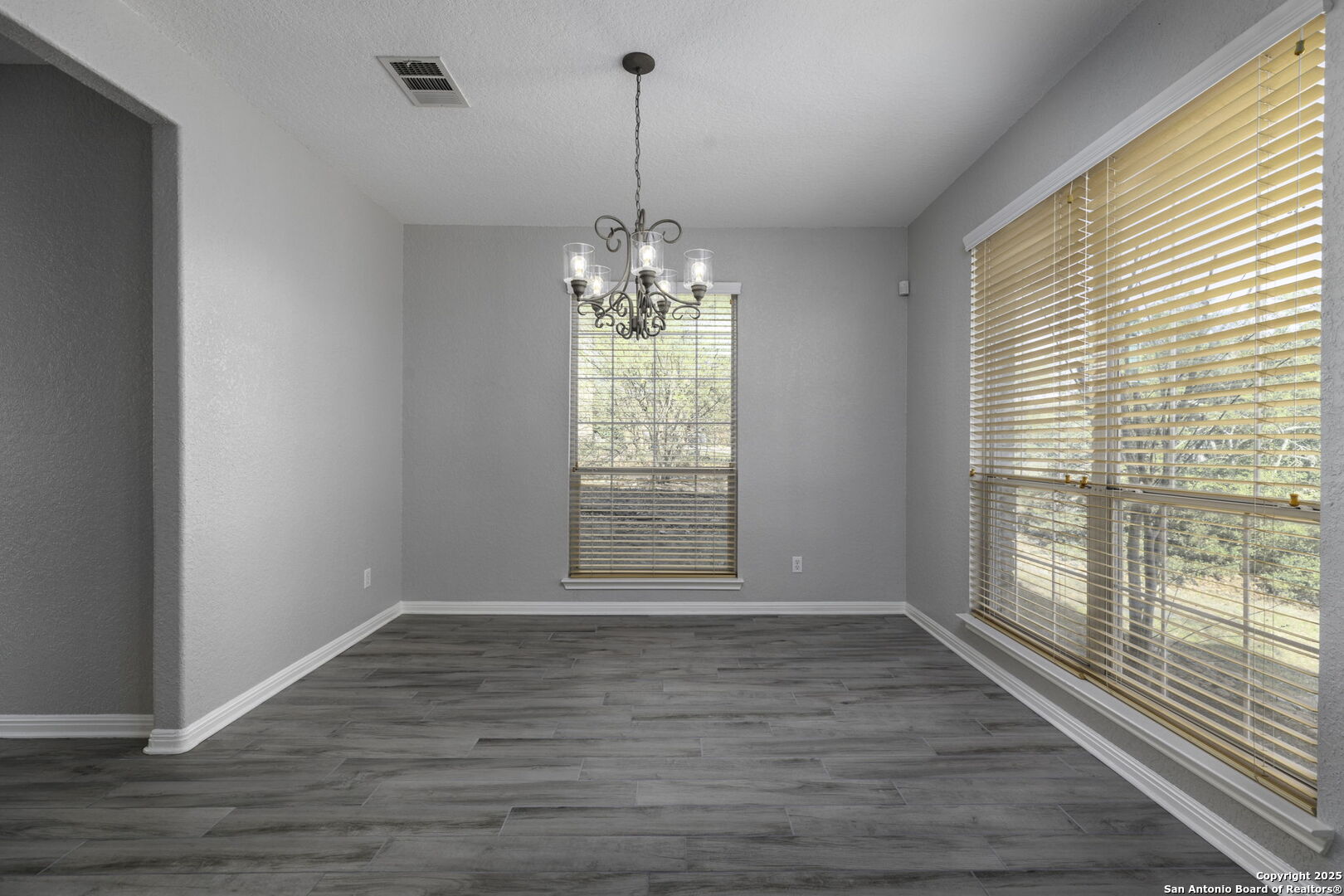 22407 Sierra Blanca