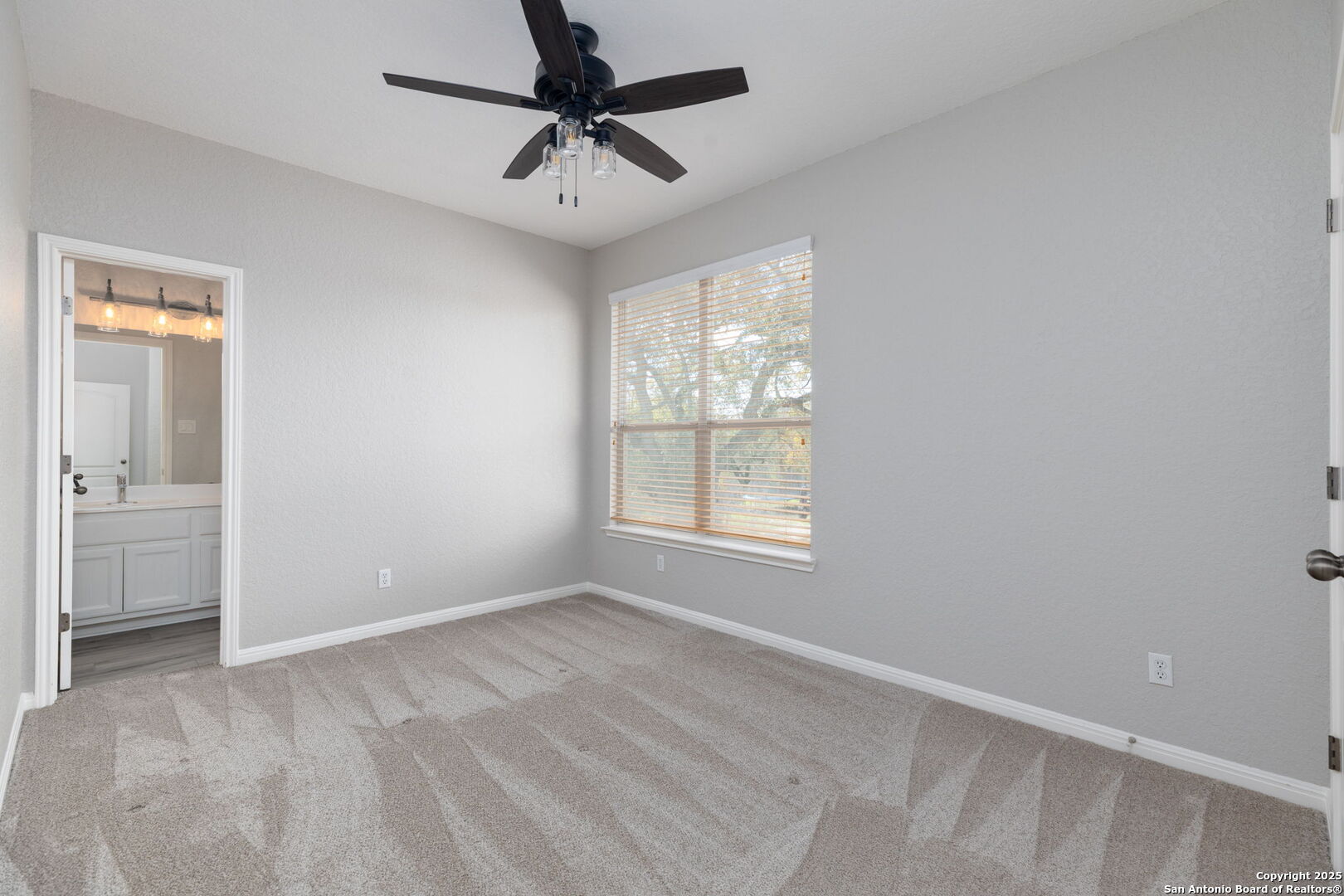 22407 Sierra Blanca