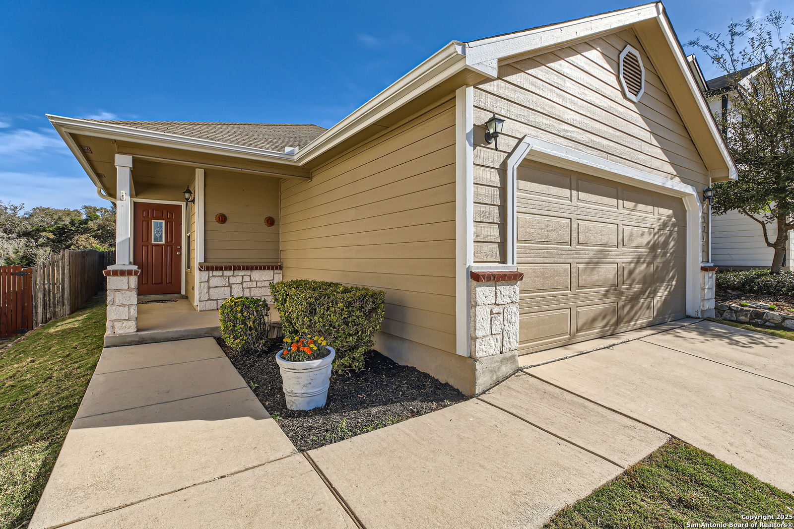 3747 Hideaway Grn