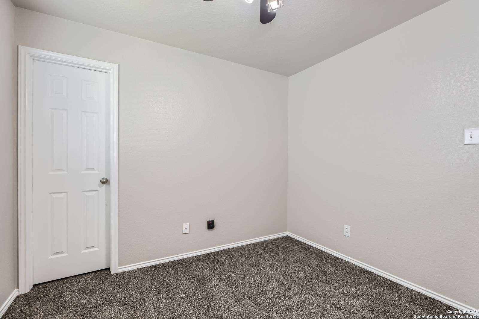 3747 Hideaway Grn