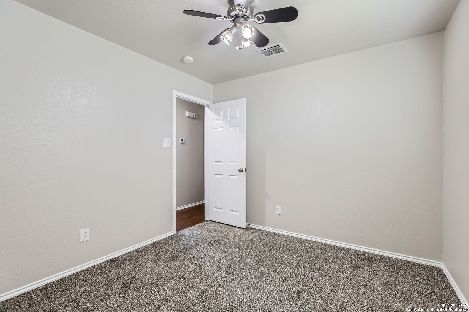 3747 Hideaway Grn