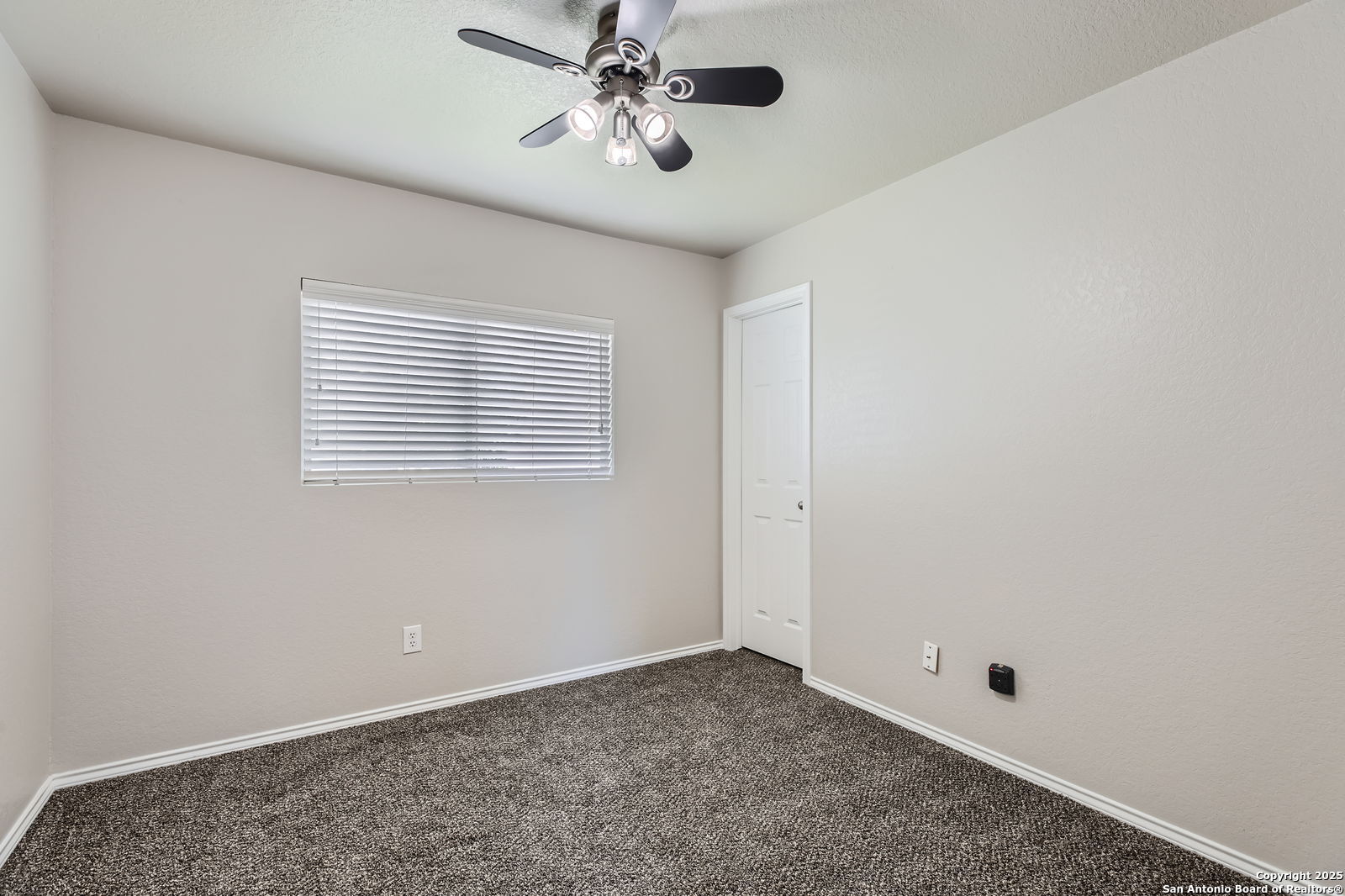 3747 Hideaway Grn