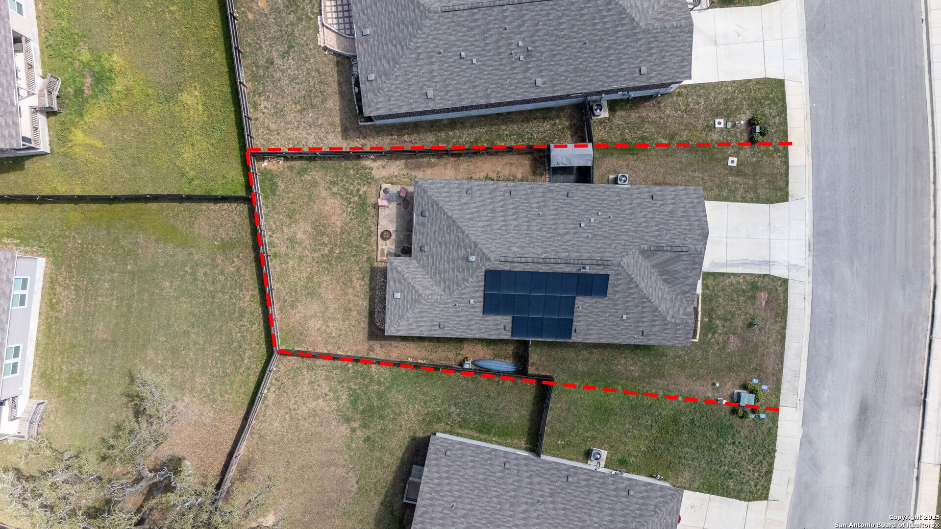 5333 Trellised