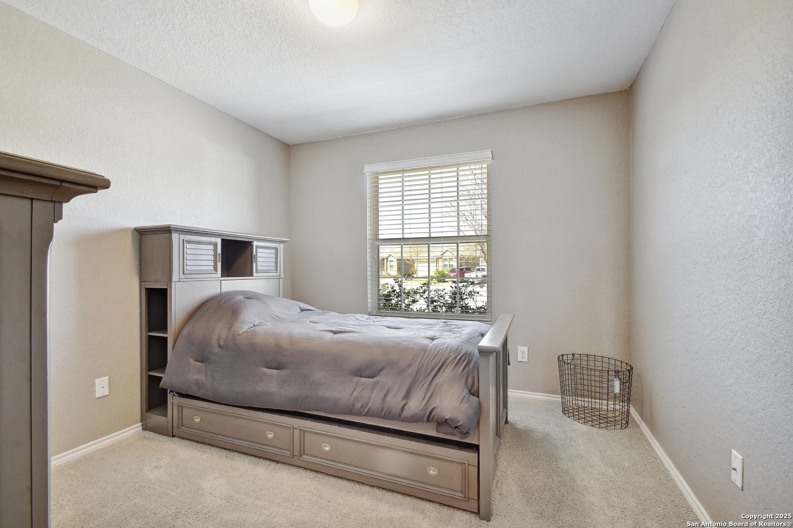 32108 Macey Oak