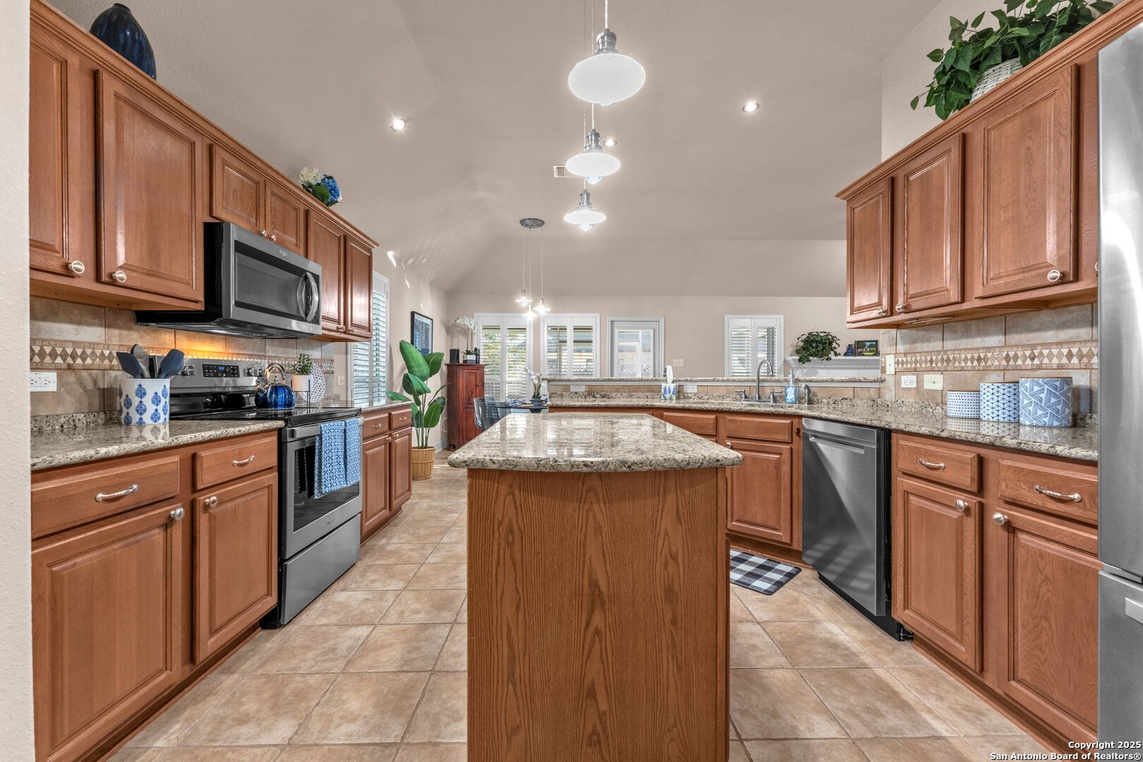 15510 Echo Lane