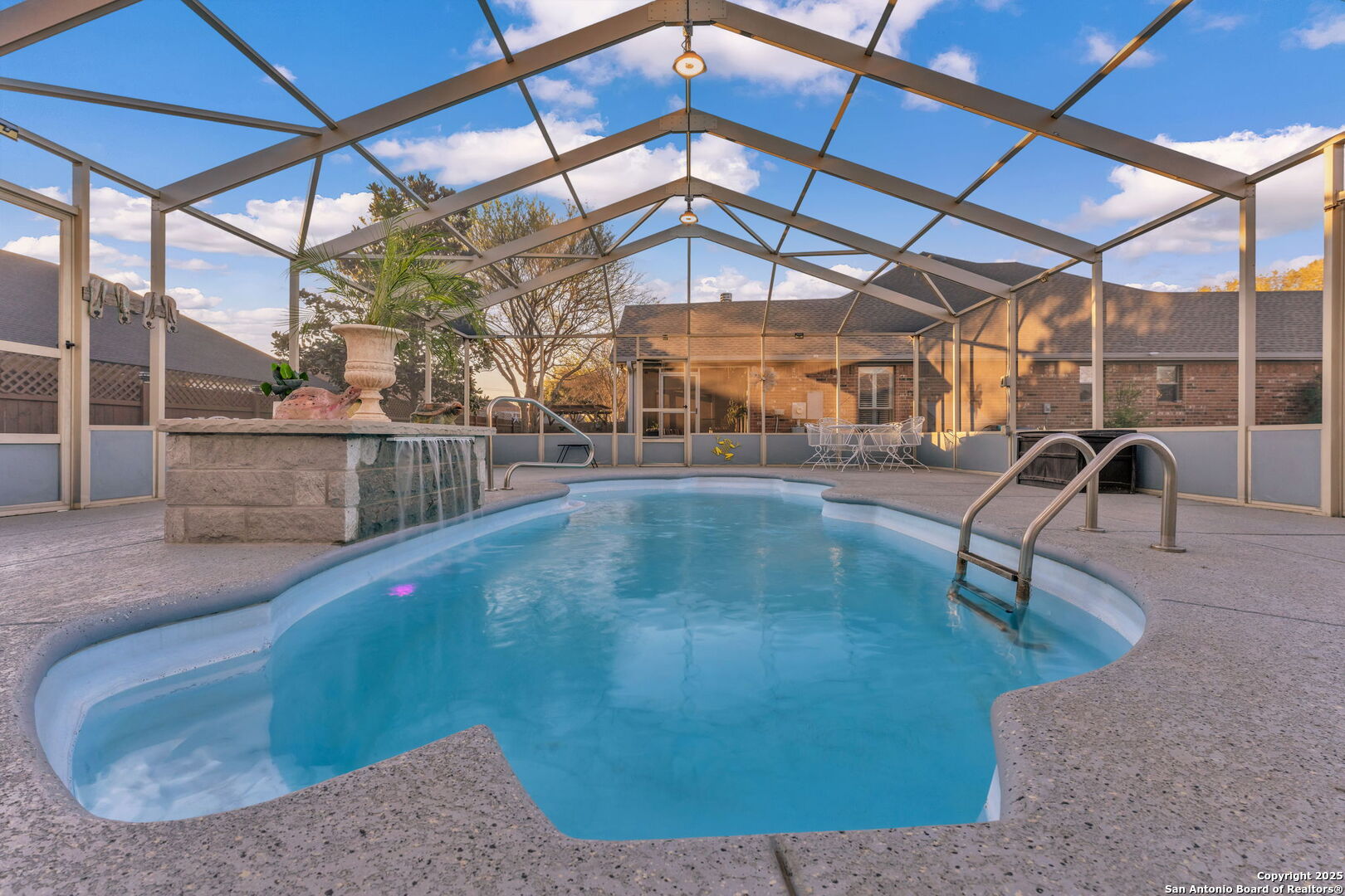 15510 Echo Lane