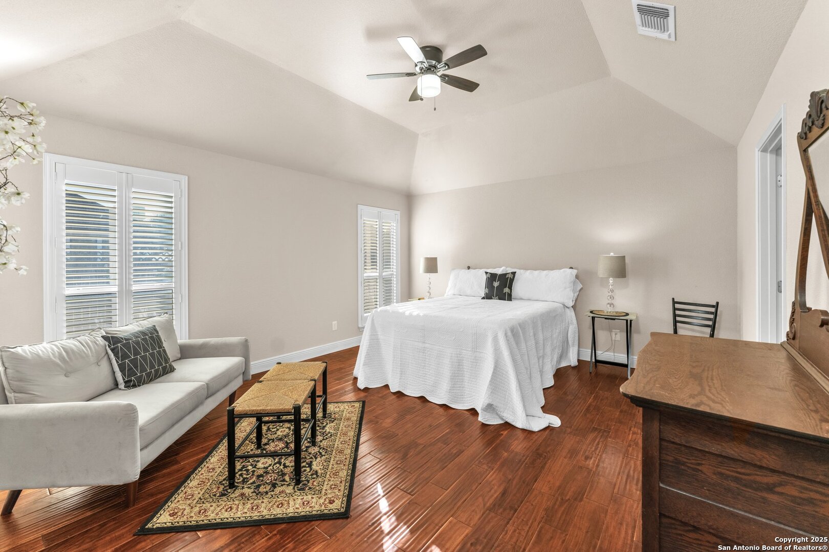 15510 Echo Lane