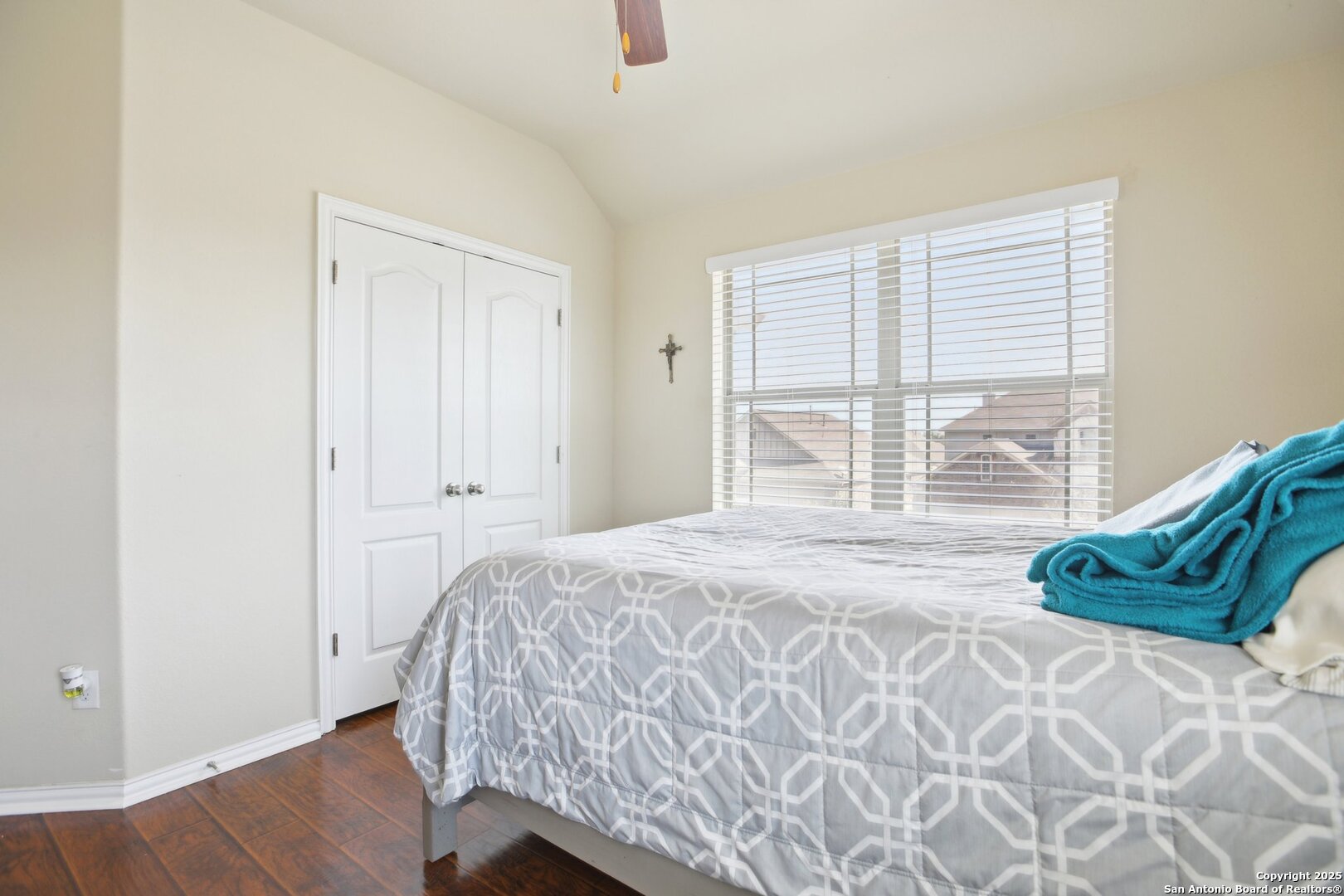 574 Hot Spring Valley