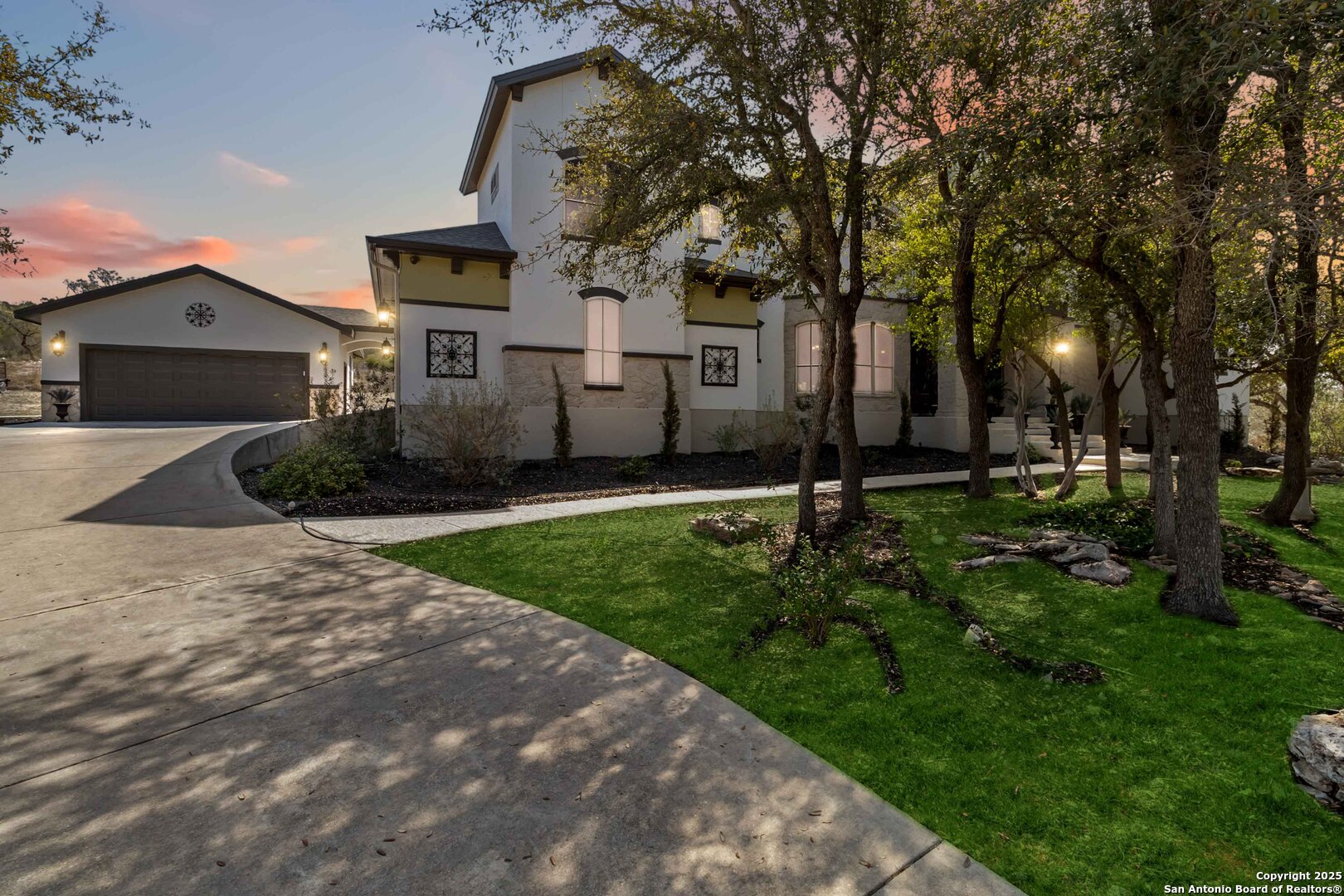 1580 W COUNTY RD 2801 E