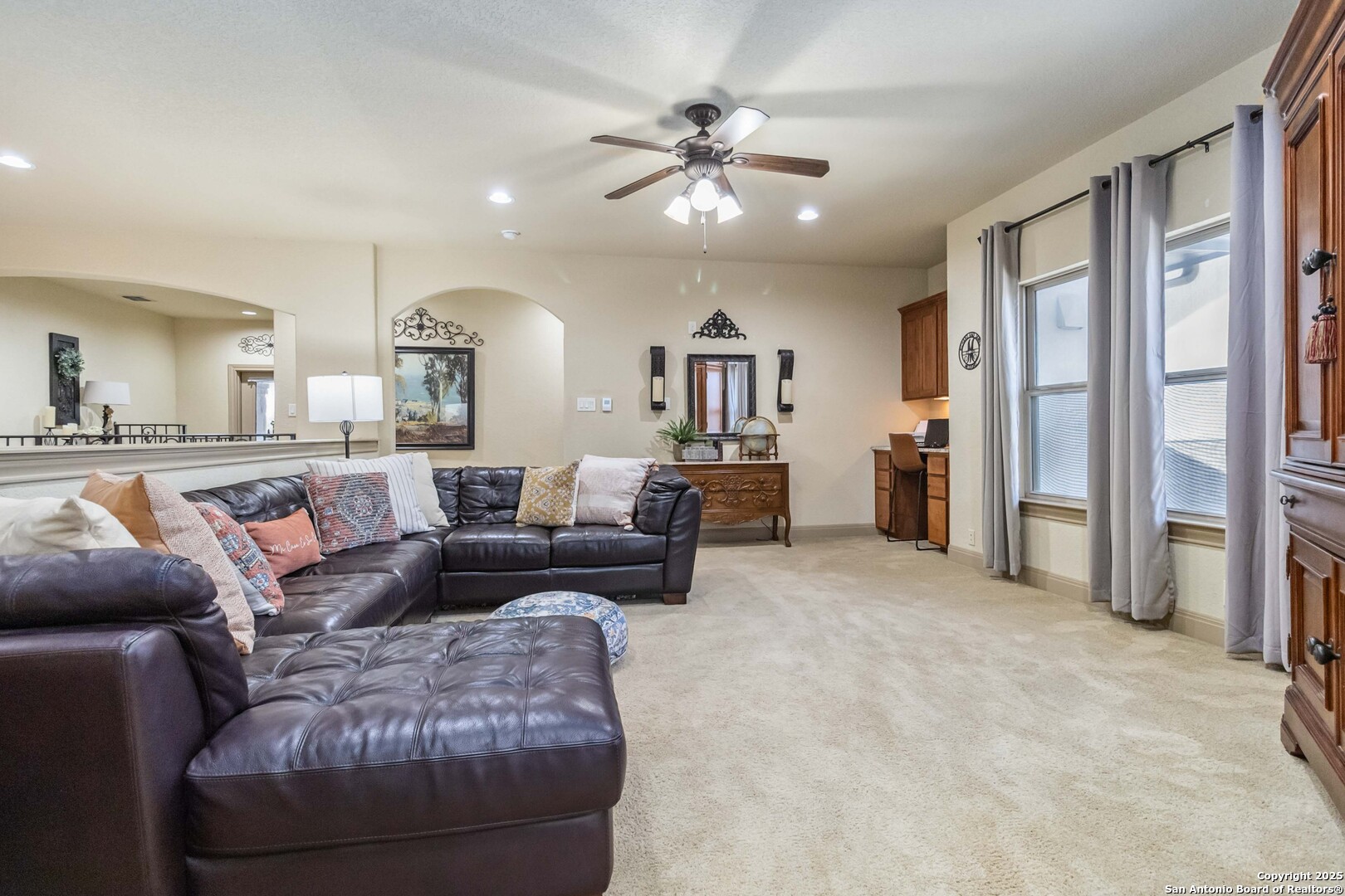 1580 W COUNTY RD 2801 E
