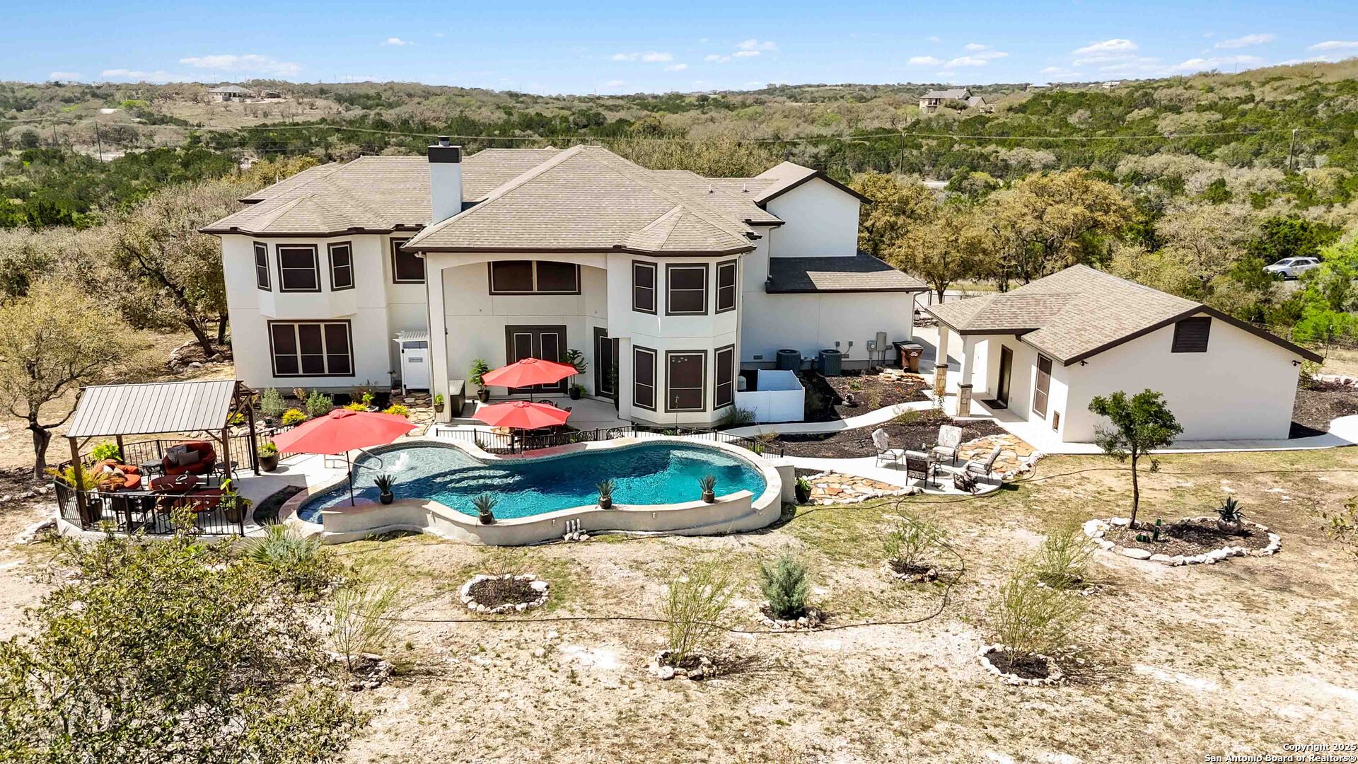 1580 W COUNTY RD 2801 E