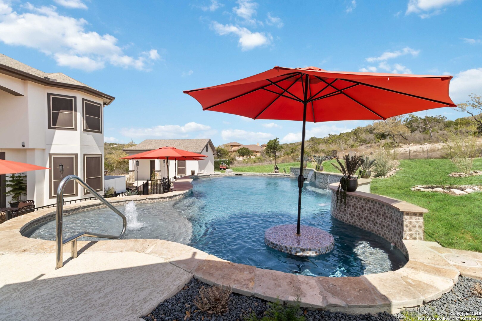 1580 W COUNTY RD 2801 E