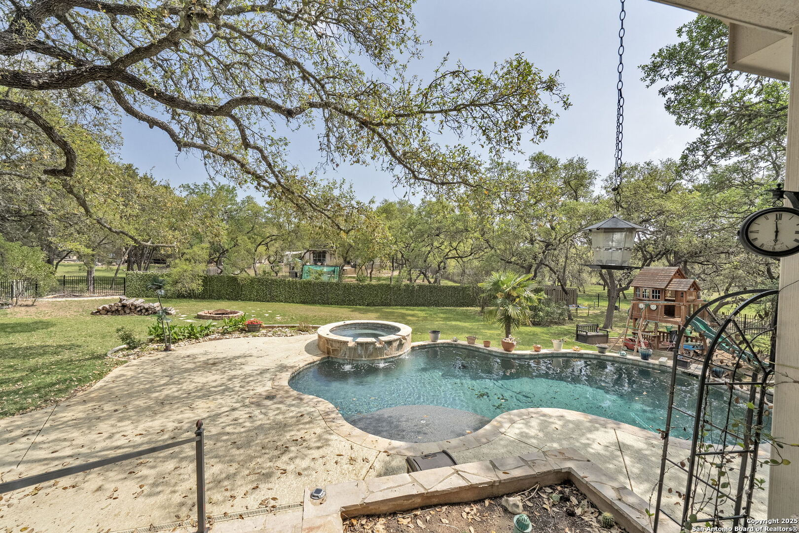 8902 bent brook