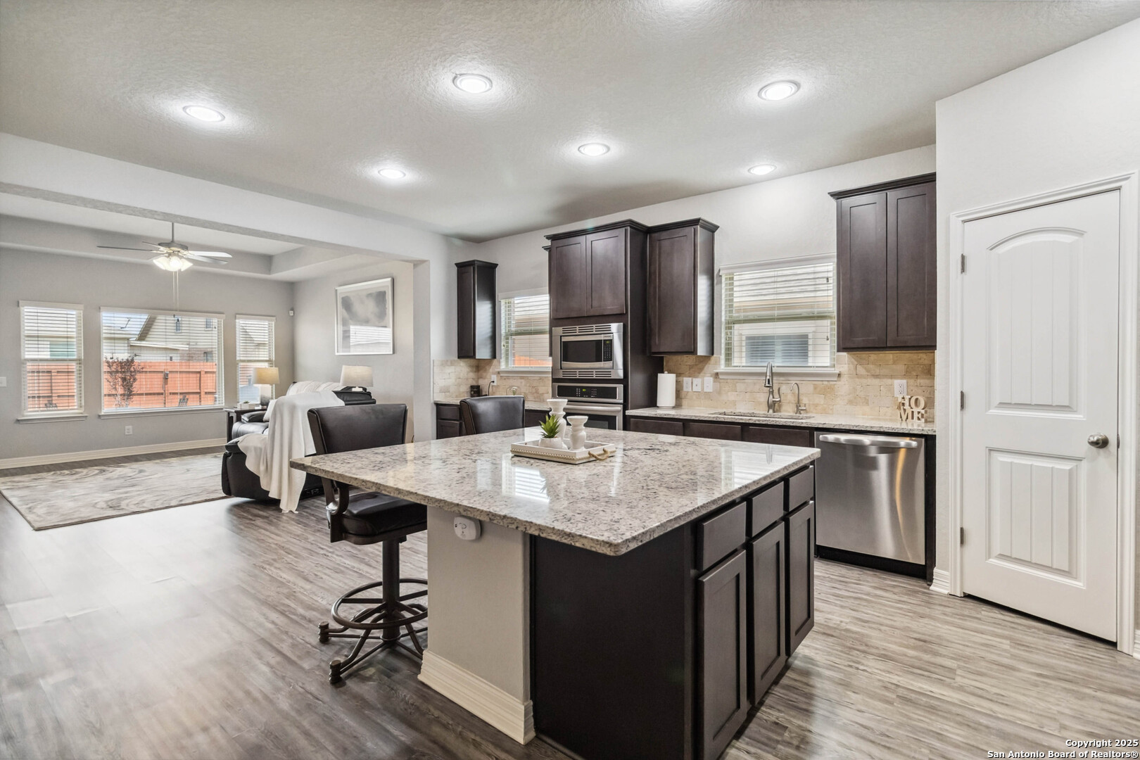13869 Chester Knoll