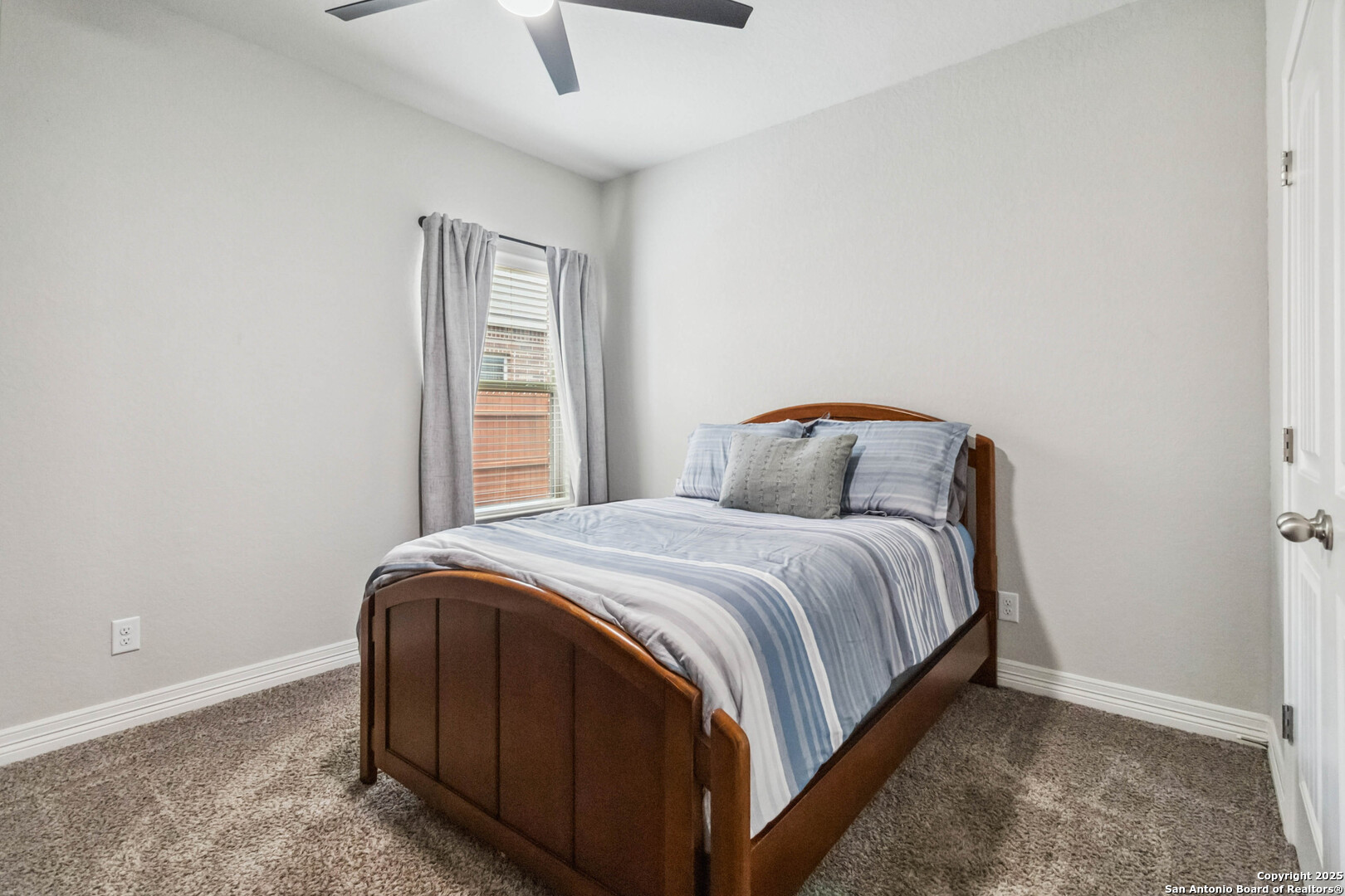 13869 Chester Knoll