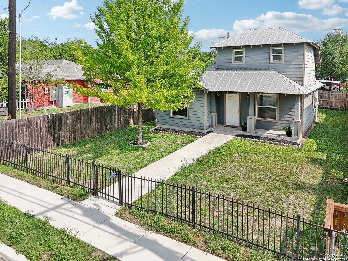 602 W Euclid