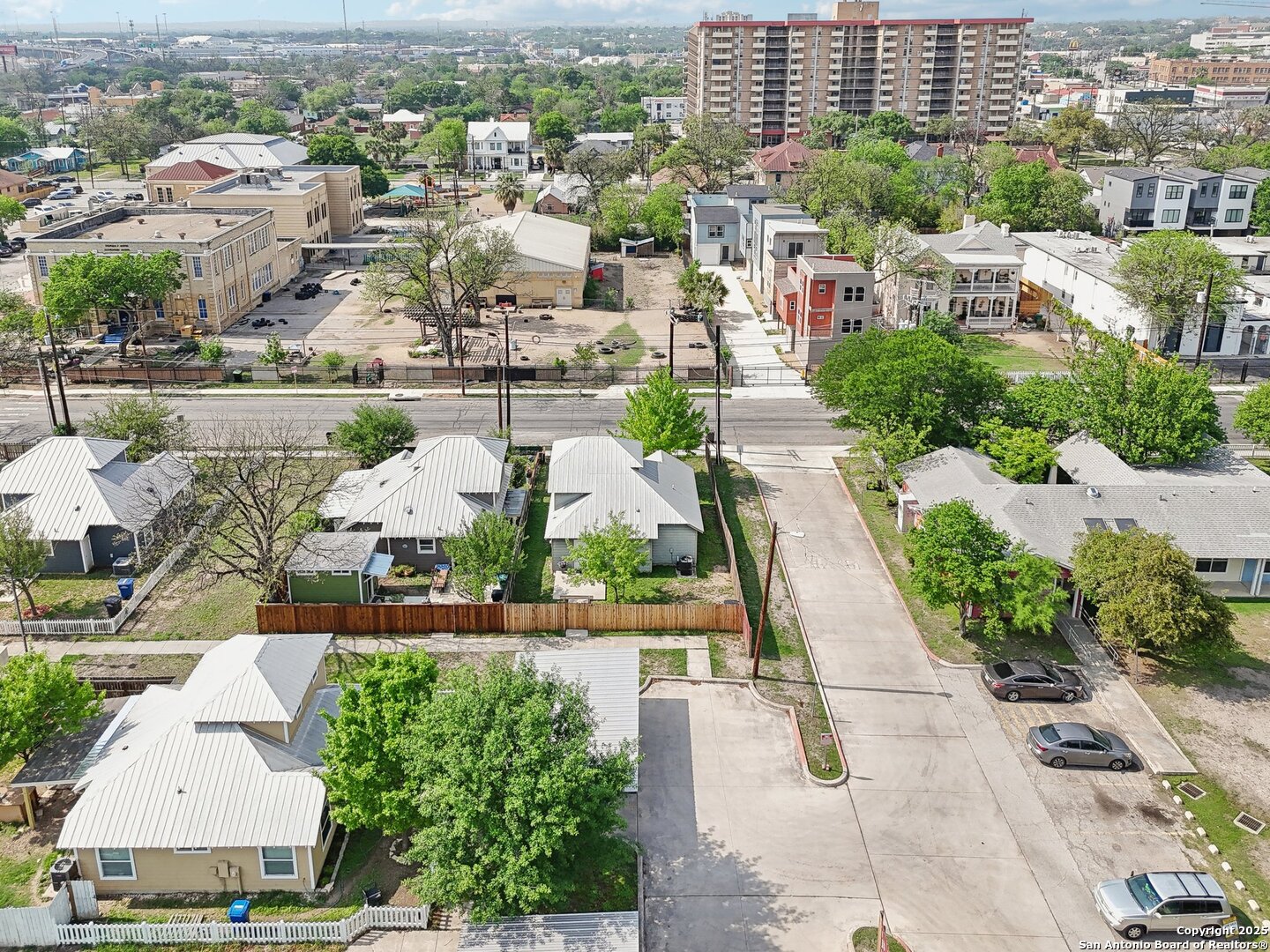 602 W Euclid