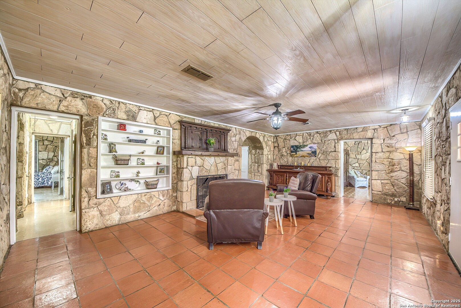 6986 County Road 271