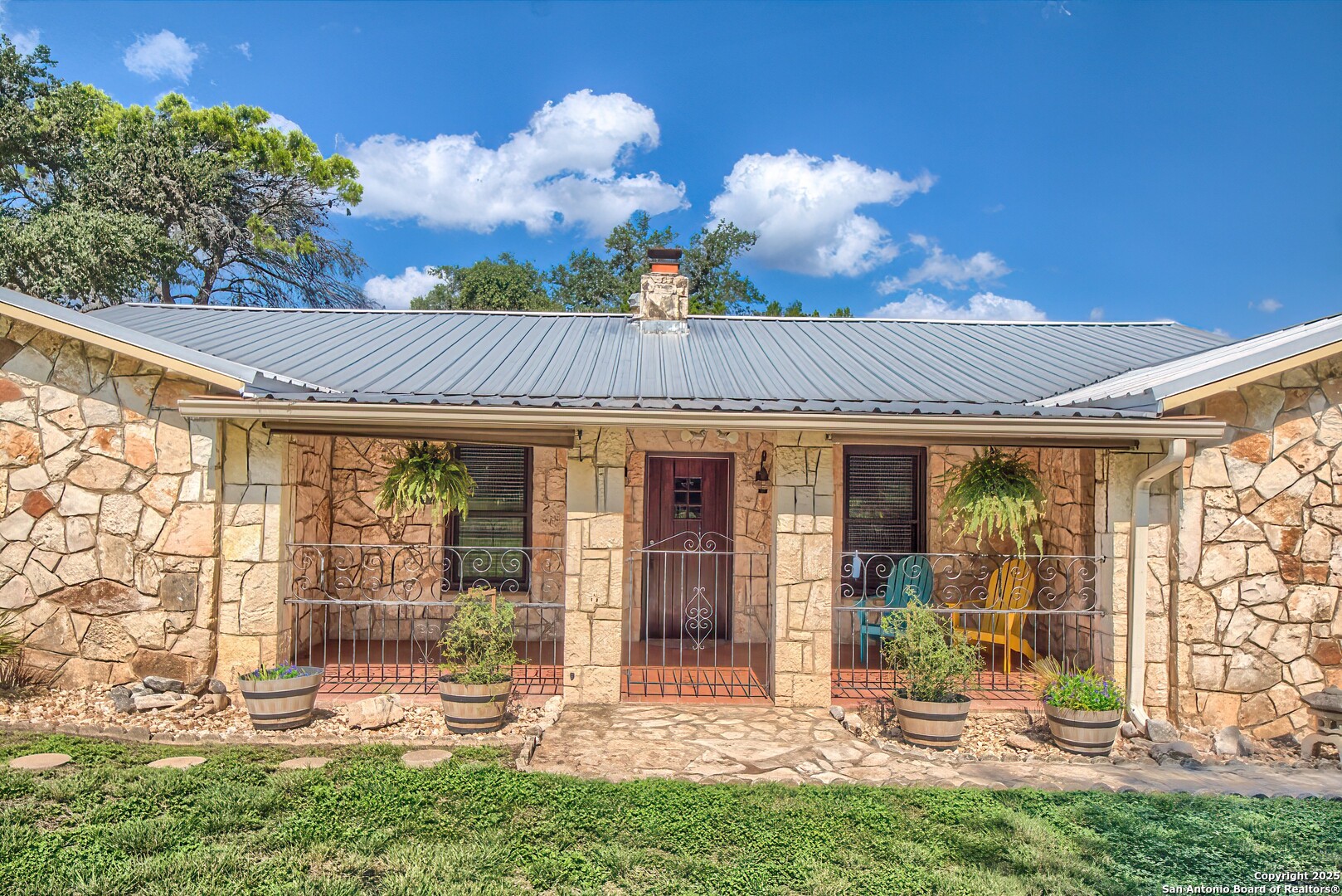 6986 County Road 271