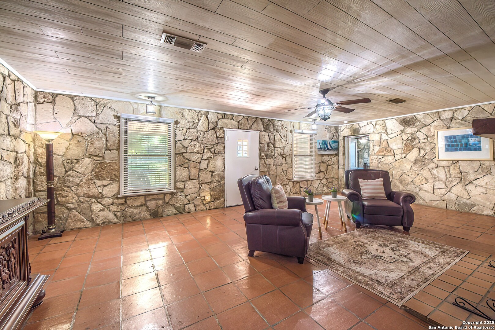 6986 County Road 271