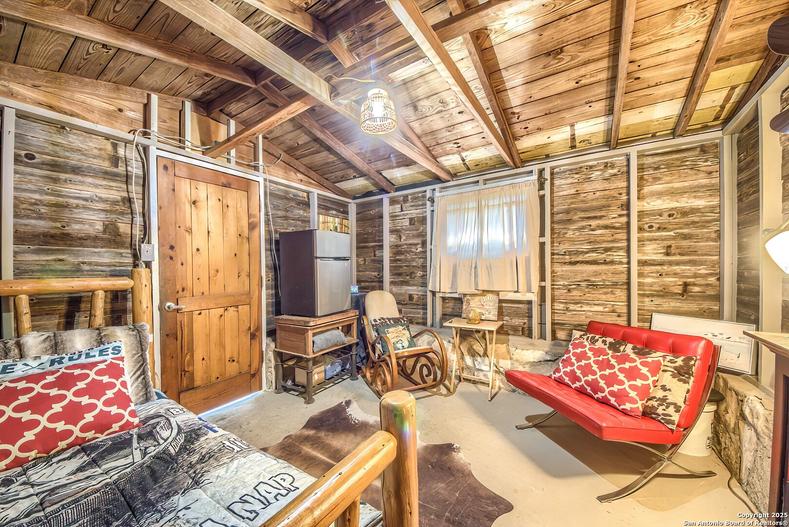 6986 County Road 271