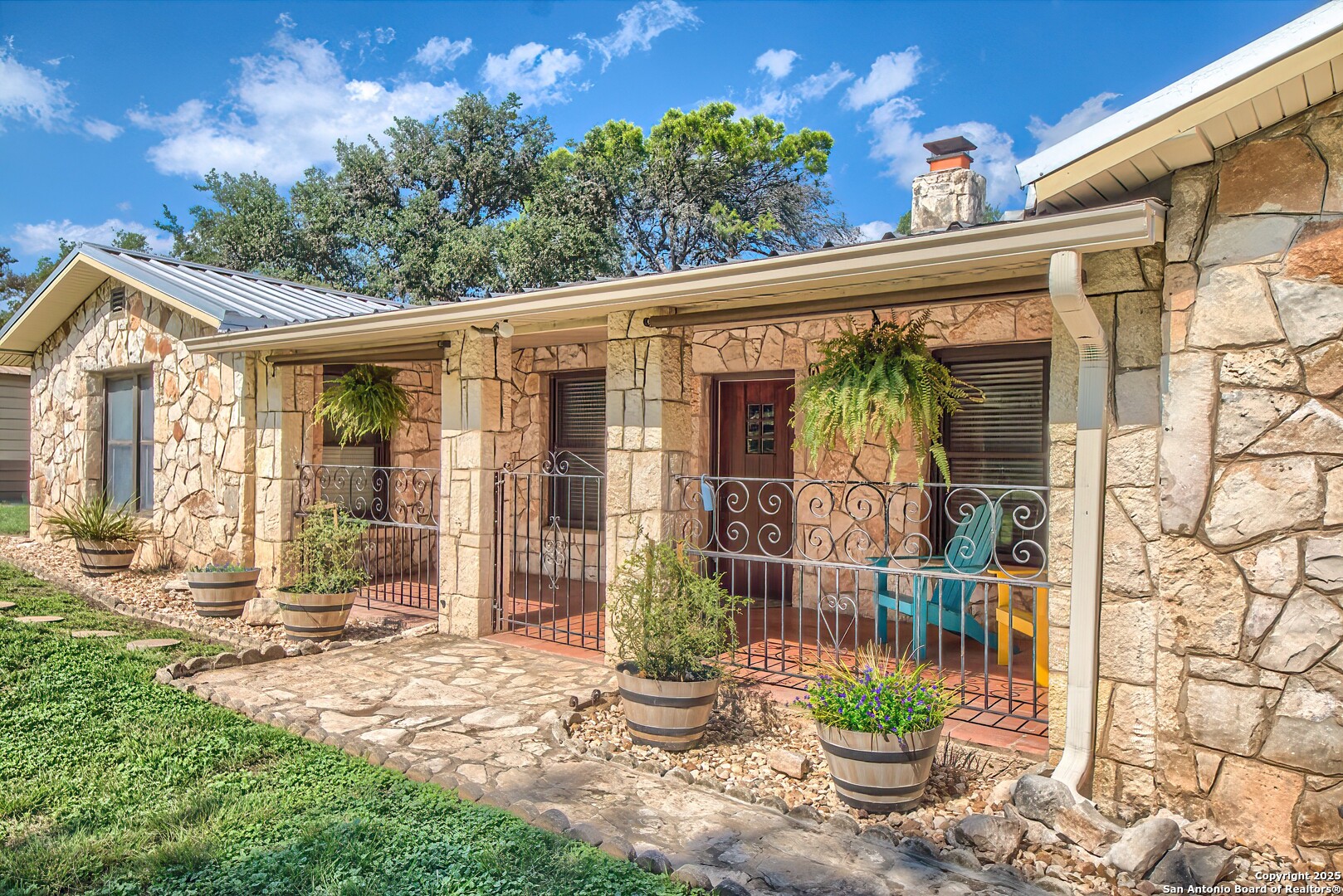 6986 County Road 271