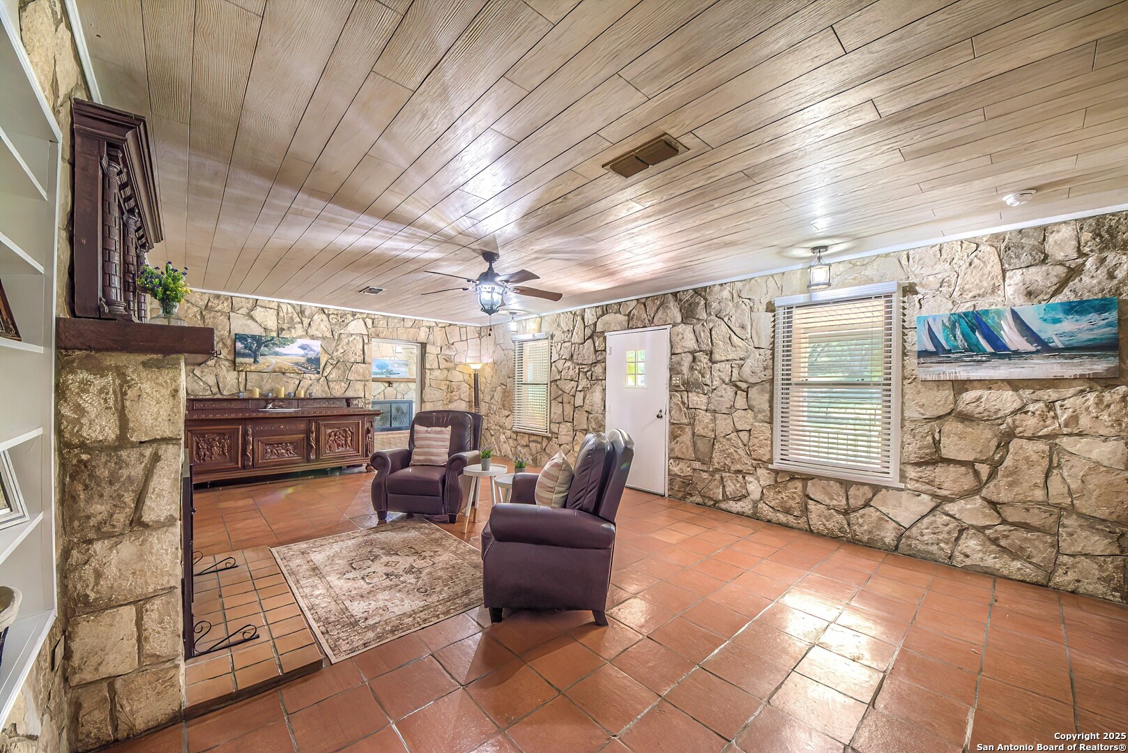 6986 County Road 271
