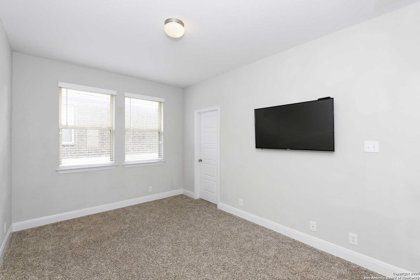 22126 Akin