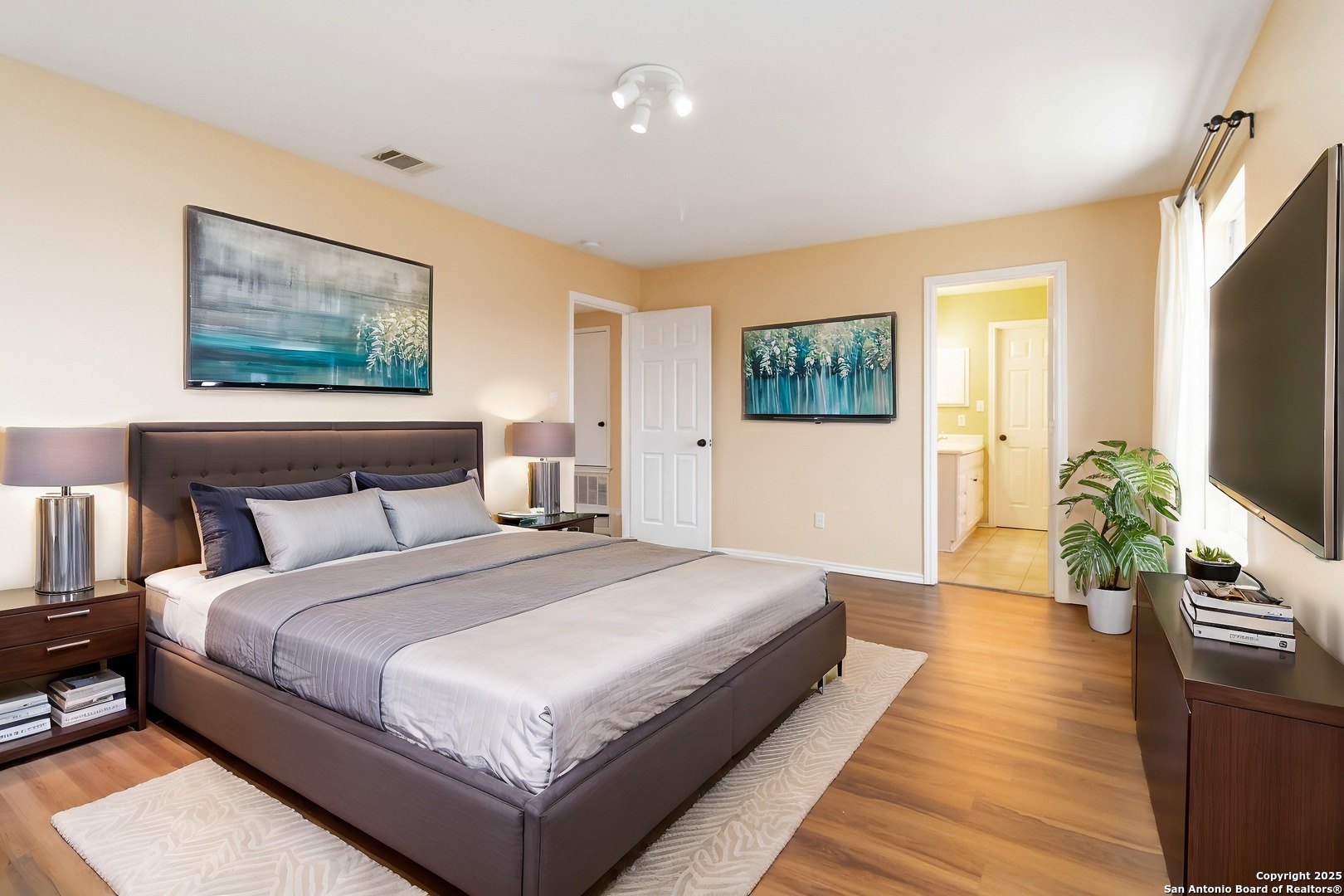 5659 Midcrown Drive