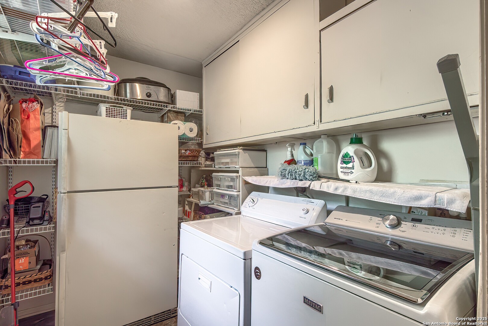 6022 Clearbrook