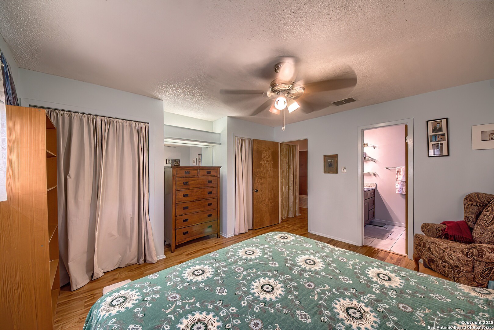 6022 Clearbrook
