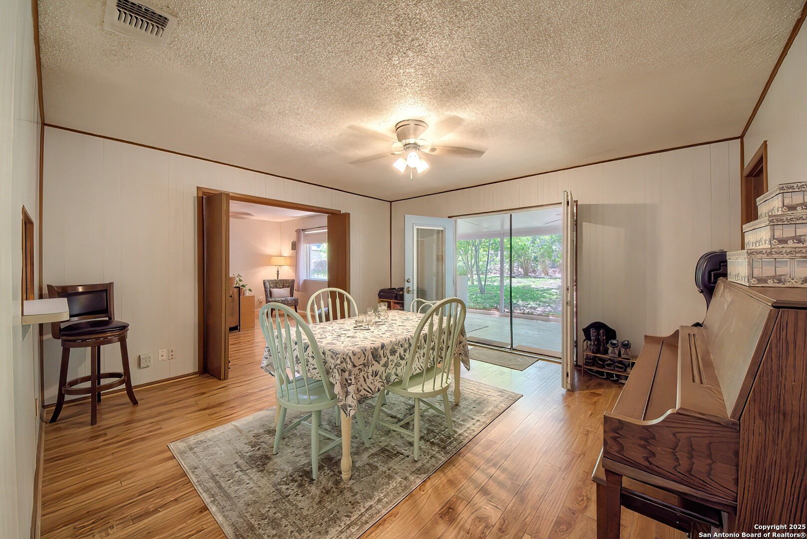 6022 Clearbrook