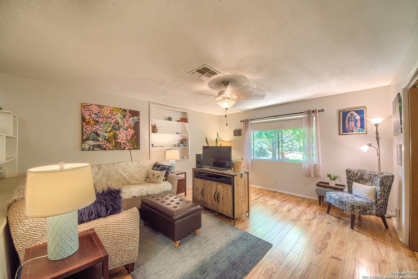 6022 Clearbrook