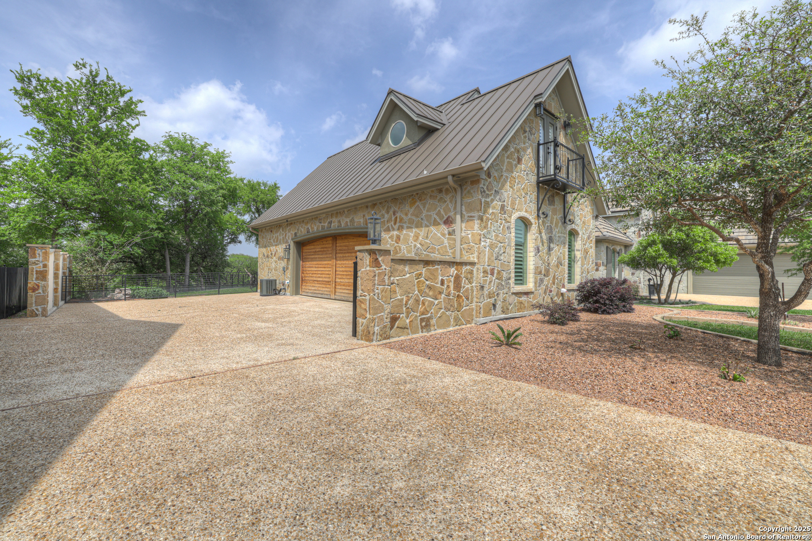 1379 Bellesop