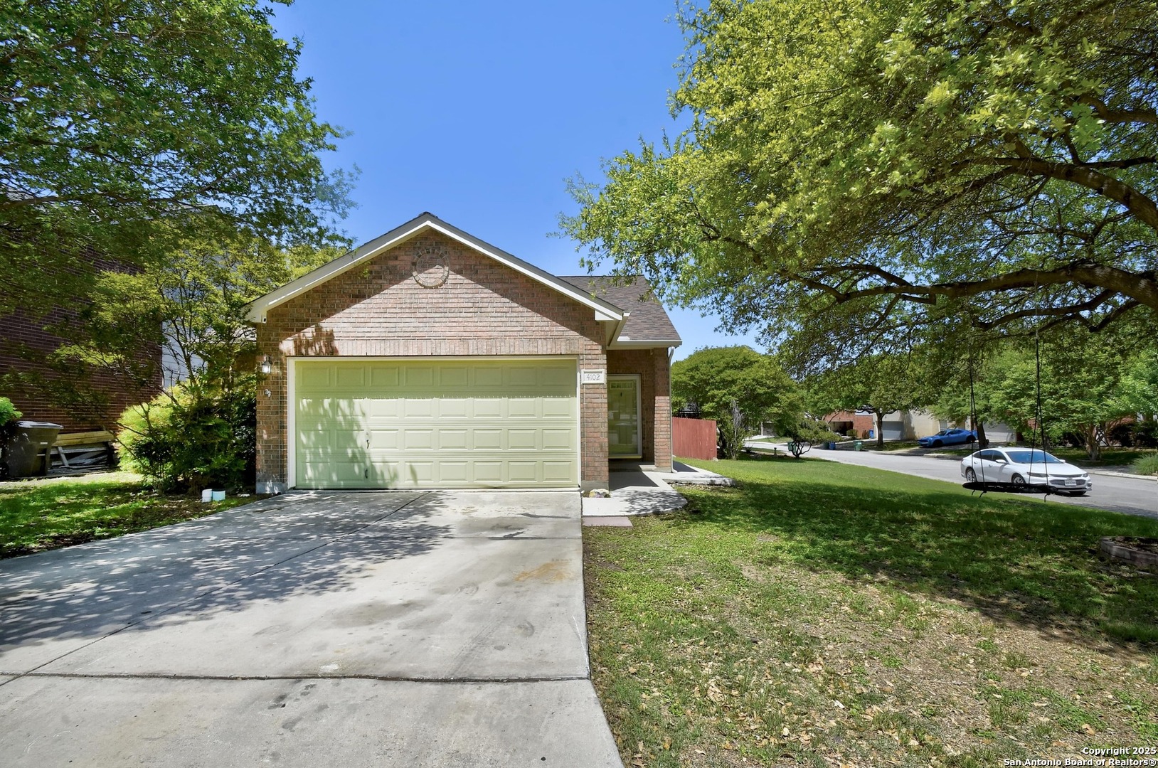 4102 Griffin Oaks
