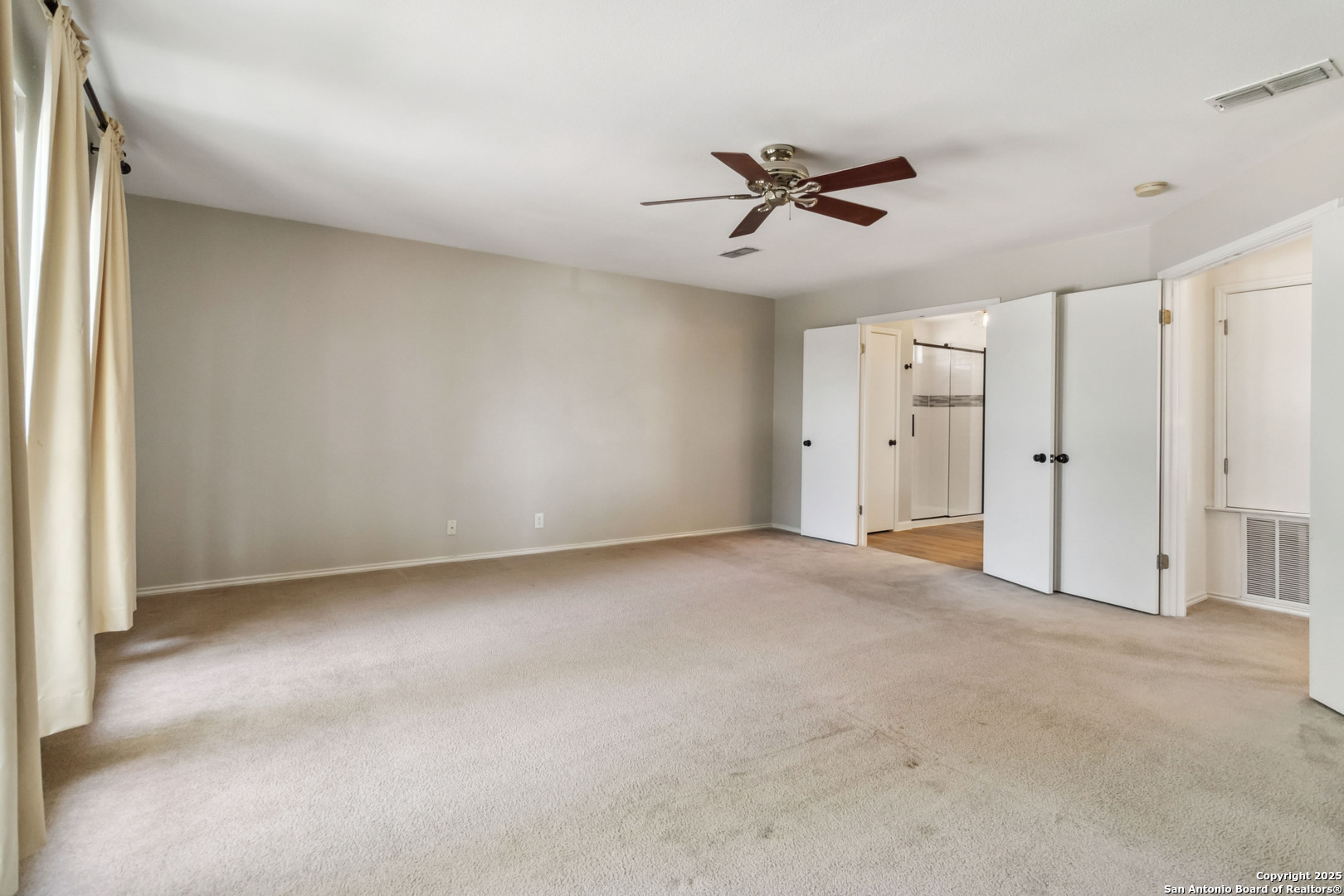 3528 Hamilton Pl