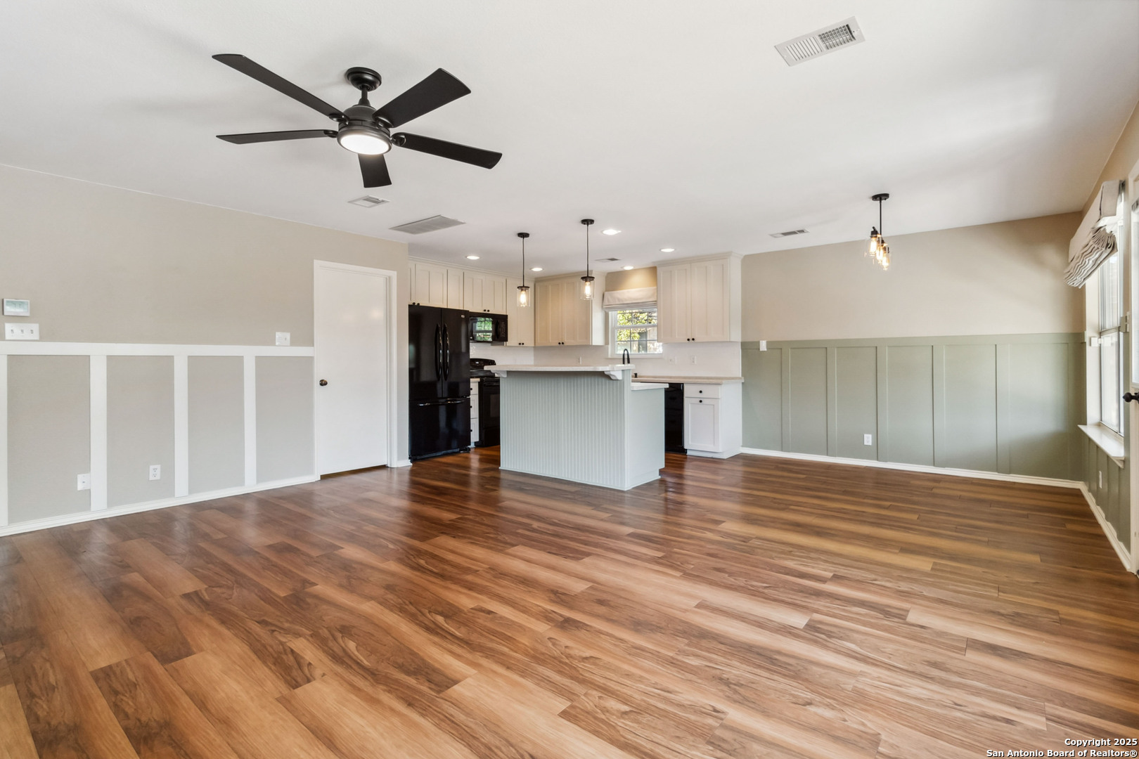3528 Hamilton Pl