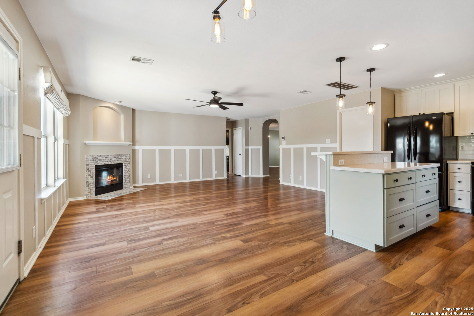 3528 Hamilton Pl