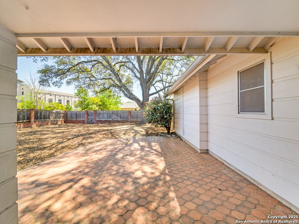 9818 lantana