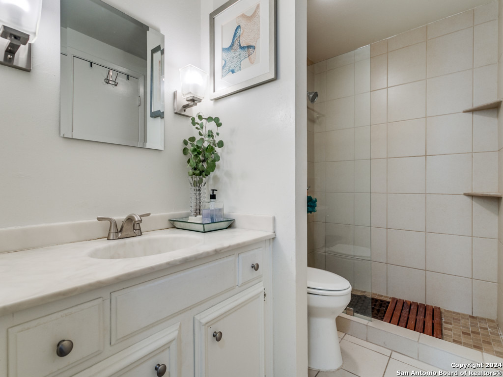3678 HIDDEN DR Unit: 1801
