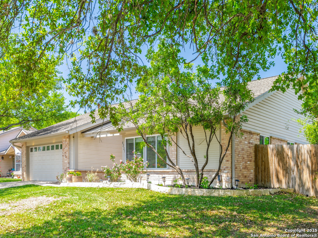 6231 Fox Creek