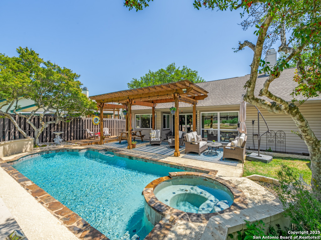6231 Fox Creek