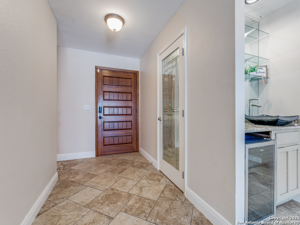 6231 Fox Creek