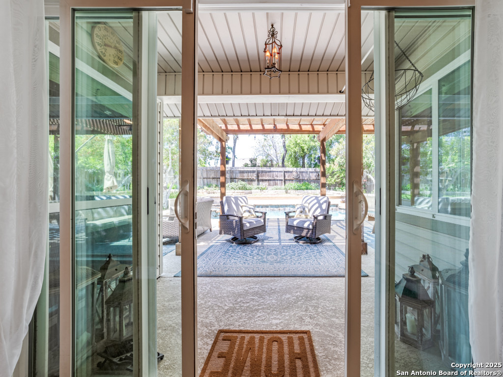 6231 Fox Creek