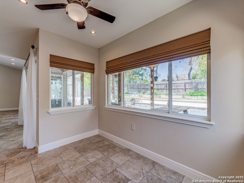 6231 Fox Creek