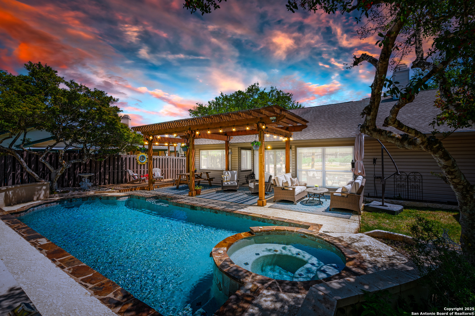 6231 Fox Creek