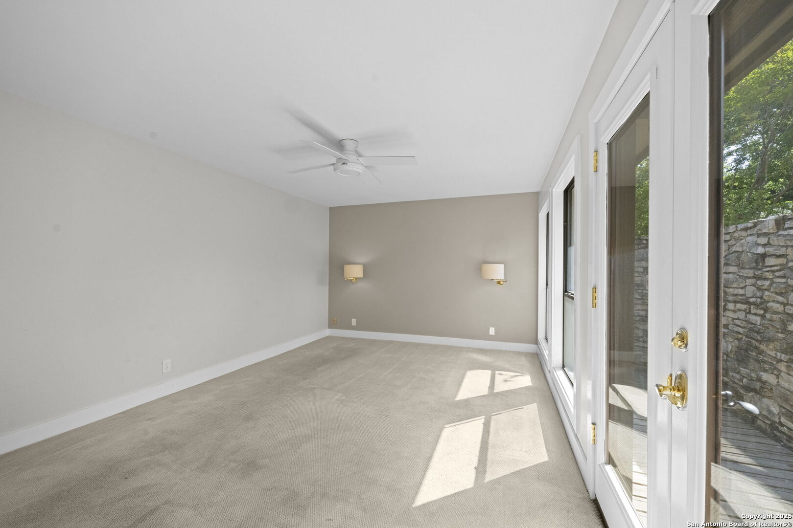 16711 Canyon Ledge