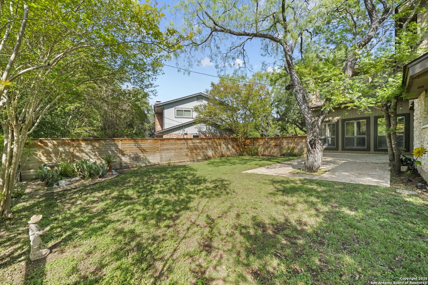 16711 Canyon Ledge