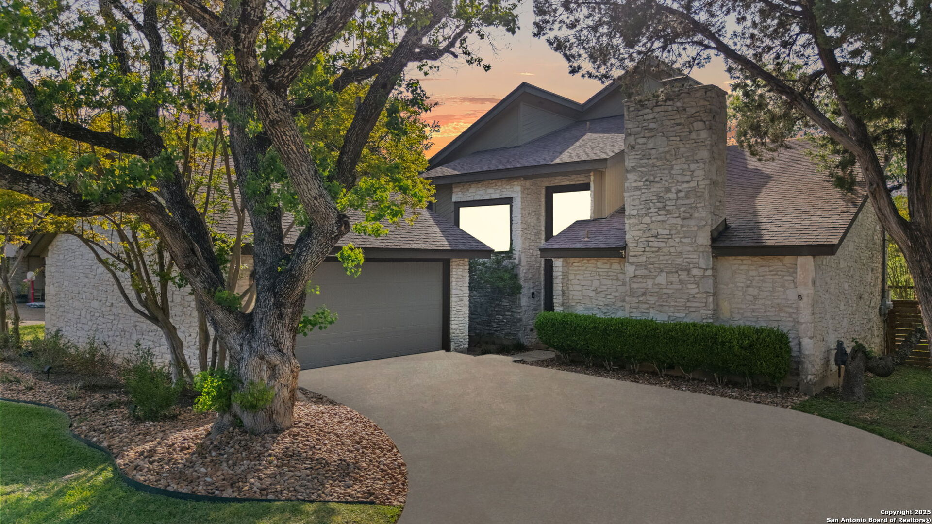 16711 Canyon Ledge